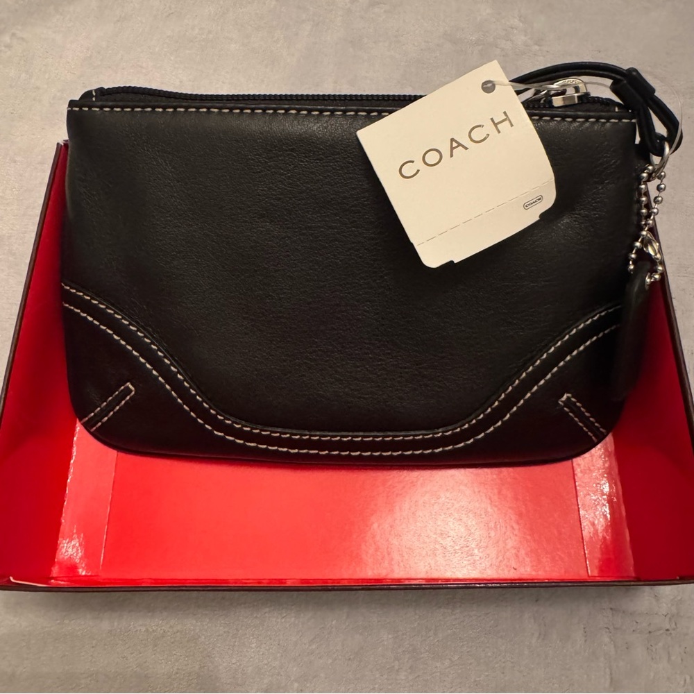 Vintage Coach Soho Black Leather Wristlet 7115C NWT‎ w/ Box & Tags - Picture 2 of 11
